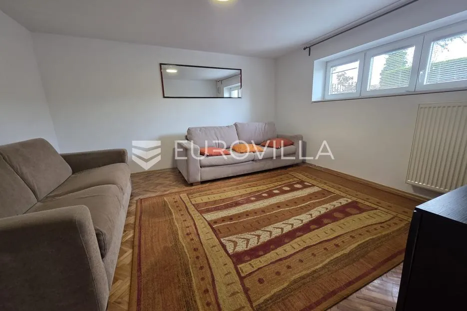 dugo selo, centar, lijepa kuća s dva stana, 200 m² - slika 12