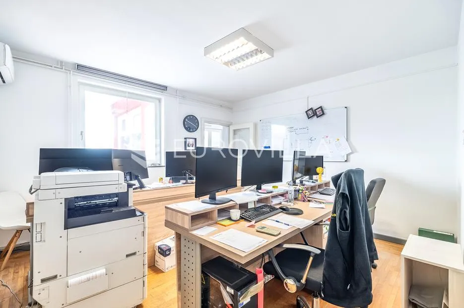 velika gorica, uredsko skladišno proizvodna hala 1600 m² na parceli 3580 m² - slika 6