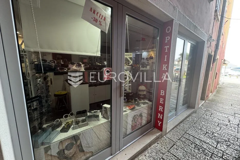istra, rovinj, poslovni prostor 15m2 nadomak rovinjske rive - slika 3