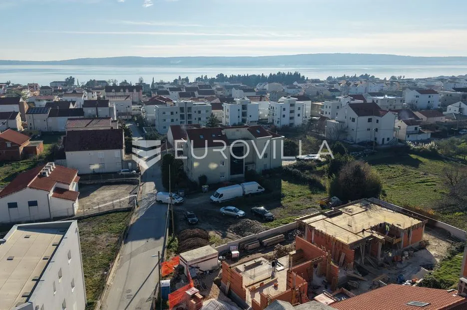 Kaštel Lukšić, jednosoban stan na prvom katu novogradnje - Kaštel Lukšić, Kaštela