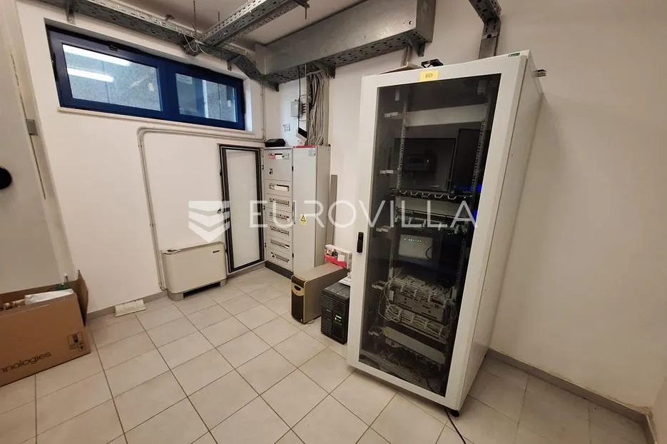 gospić, proizvodna hala 3800 m², višenamjenska mogućnost - slika 24