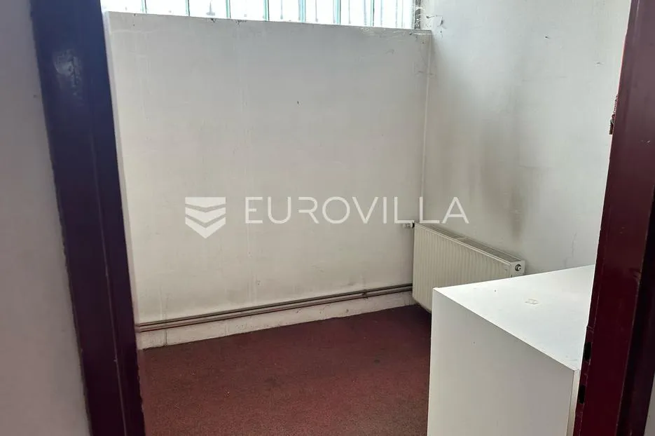 požega, matice hrvatske, atraktivan poslovni prostor 270 m² - slika 7