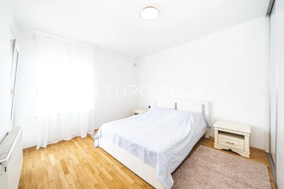 zagreb, laščinska cesta, prekrasno uređen četverosoban stan, prvi najam, 143 m² - slika 10