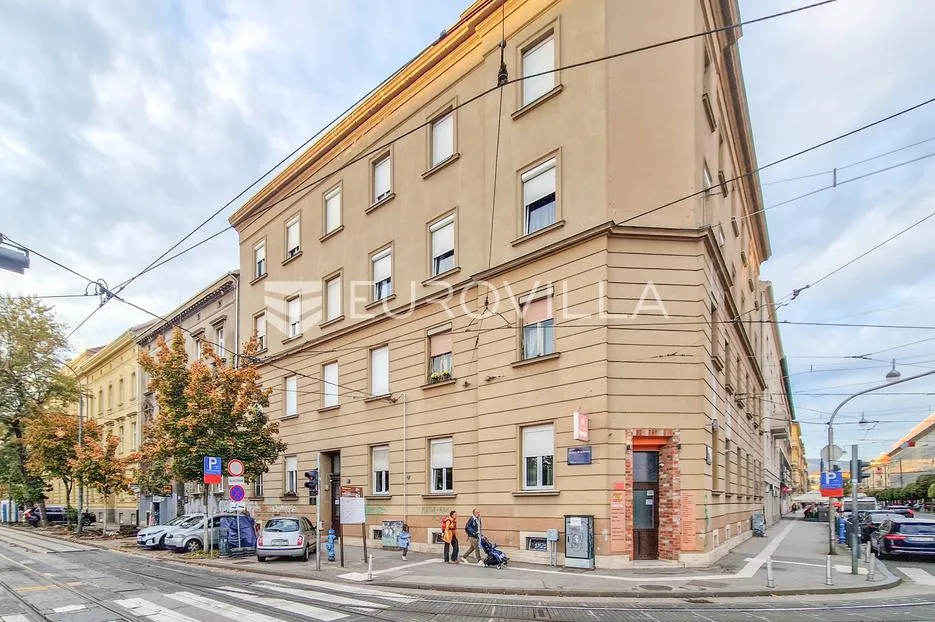 zagreb, branimirova, luksuzan četverosoban stan nkp 125 m2 - slika 12