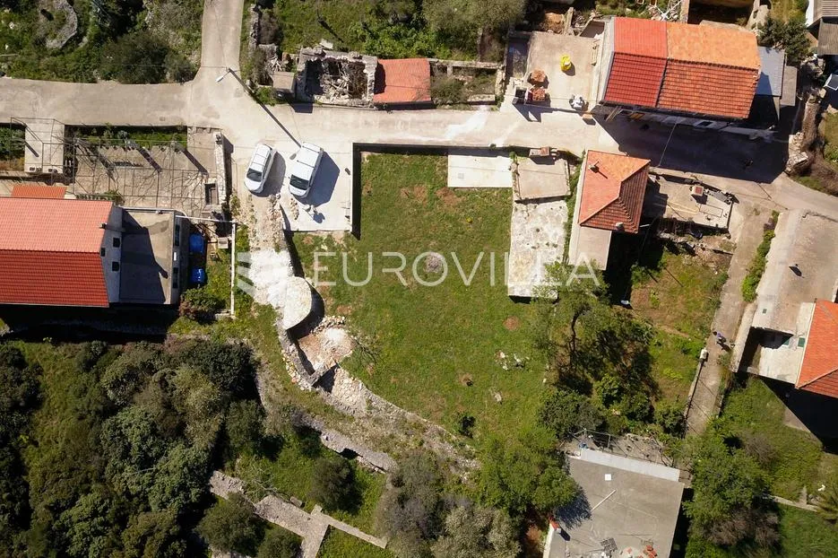 šolta, grohote, atraktivno građevinsko zemljište površine 667 m2 - slika 4