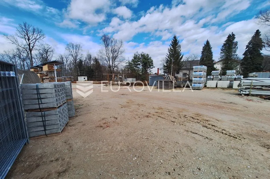 karlovac, ilovac, građevinsko zemljište 8050 m², odlična lokacija - slika 6