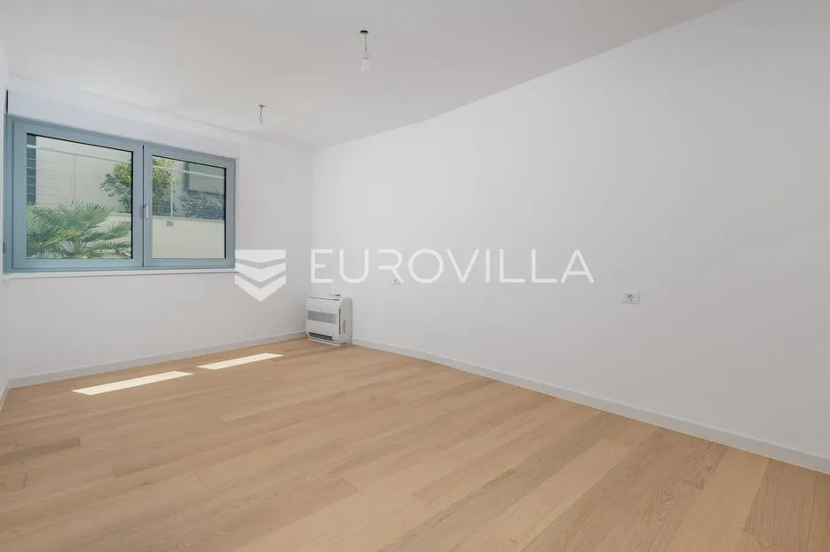 opatija, centar, trosoban stan u novogradnji s 2 terase nkp 134 m2 - slika 2