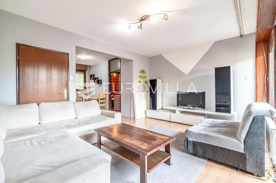 zagreb, dugave, trosoban stan 66 m² na 3. katu stambene zgrade - slika 2