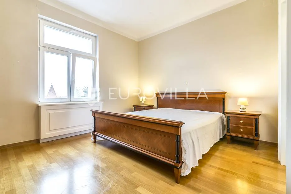 zagreb, tuškanac luksuzan trosoban stan150 m², parking - slika 4