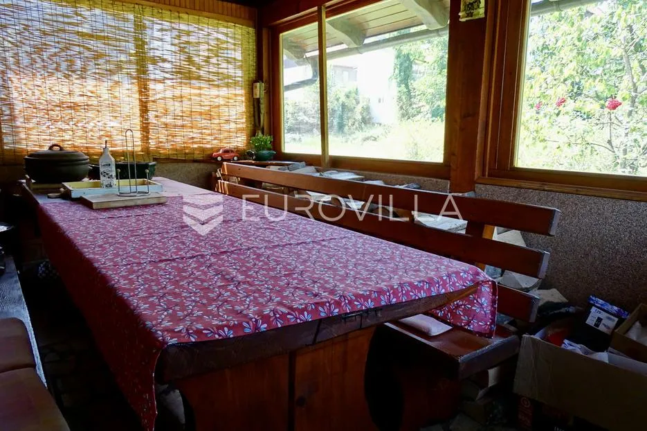 delnice, dvojna kuća površine 100 m² blizu centra u mirnom susjedstvu - slika 18