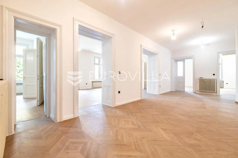 zagreb, centar, reprezentativan poslovni prostor 250 m² - slika 8