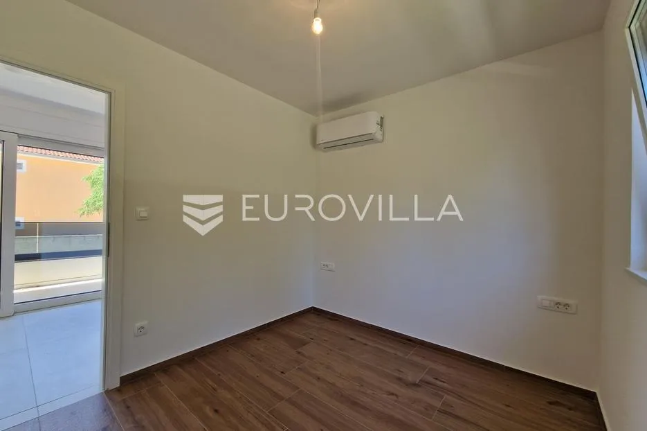 vir, apartman s dvije spavaće sobe u novogradnji, južna strana otoka - slika 19