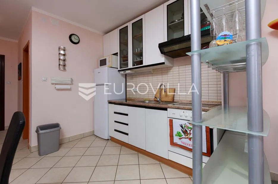 novi vinodolski, dvosobni stan od 54 m² s prekrasnim pogledom i potkrovljem od 30 m² - slika 4