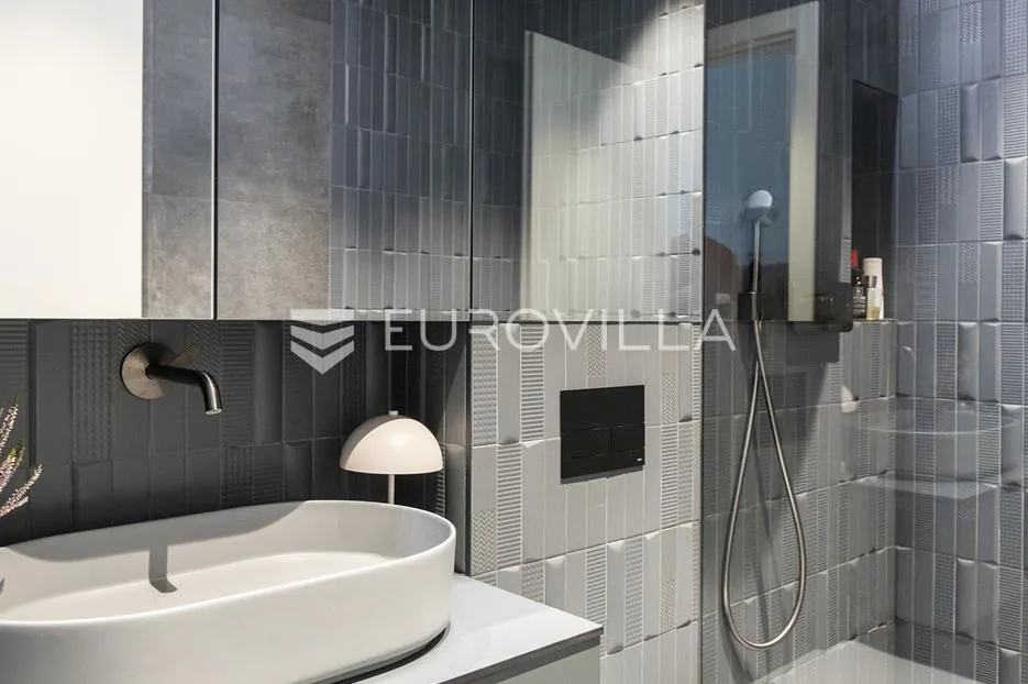 zagreb, vmd heinzelova, luksuzan četverosoban stan, 123,56 m² - slika 17