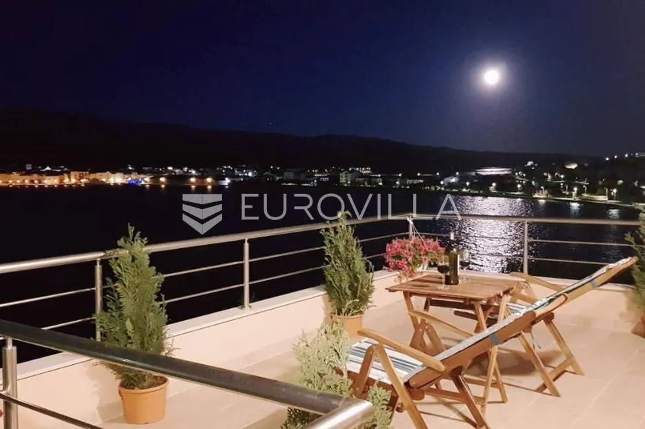 pag, moderan mini hotel s osam soba, apartmanom, restoranom i teretanom - slika 4