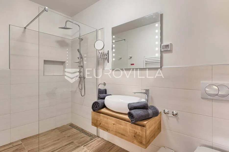 istra, rakalj, prekrasna vila s bazenom i pogledom na more na 1000 m² zemljišta - slika 20