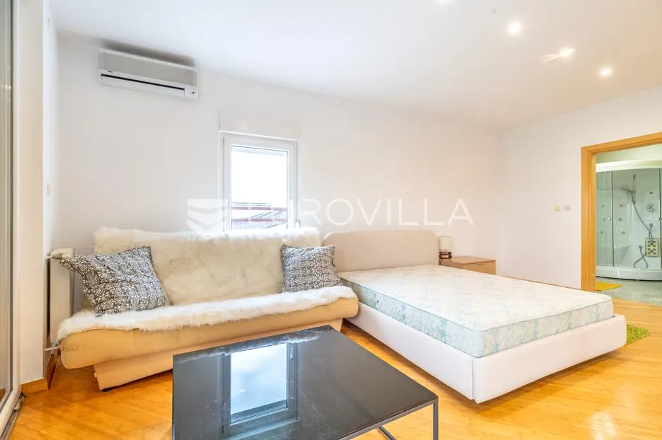 zagreb, trakošćanska, luksuzan četverosoban penthouse 304 m² i garaža za dva automobila - slika 14