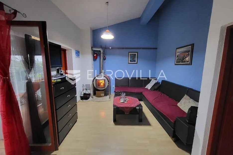 istra, valtura, kuća smještena na okućnici od 1208 m² - slika 6