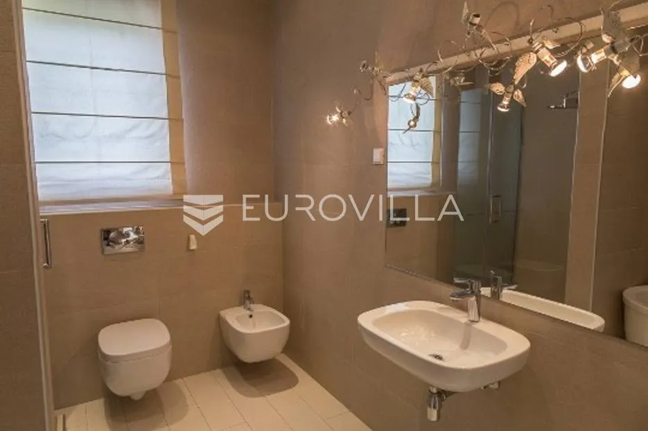 šestine luksuzno uređen penthouse za najam - slika 17
