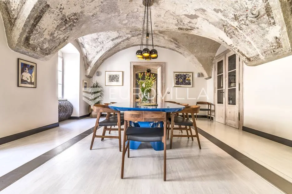 gornji grad, luksuzan stan 300 m² - slika 5