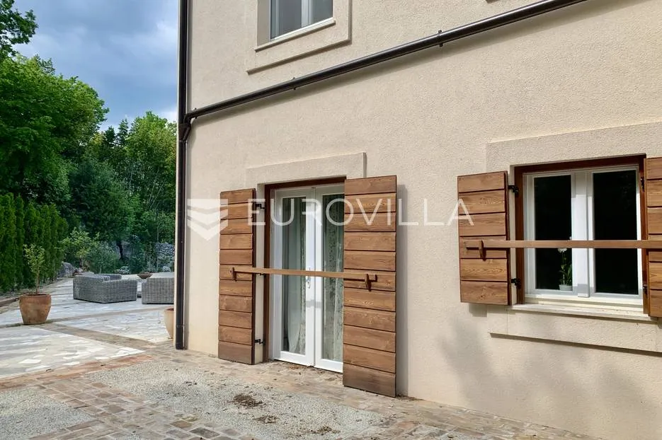 brseč - predivna luksuzna vila s bazenom i panoramskim pogledom na more - slika 48