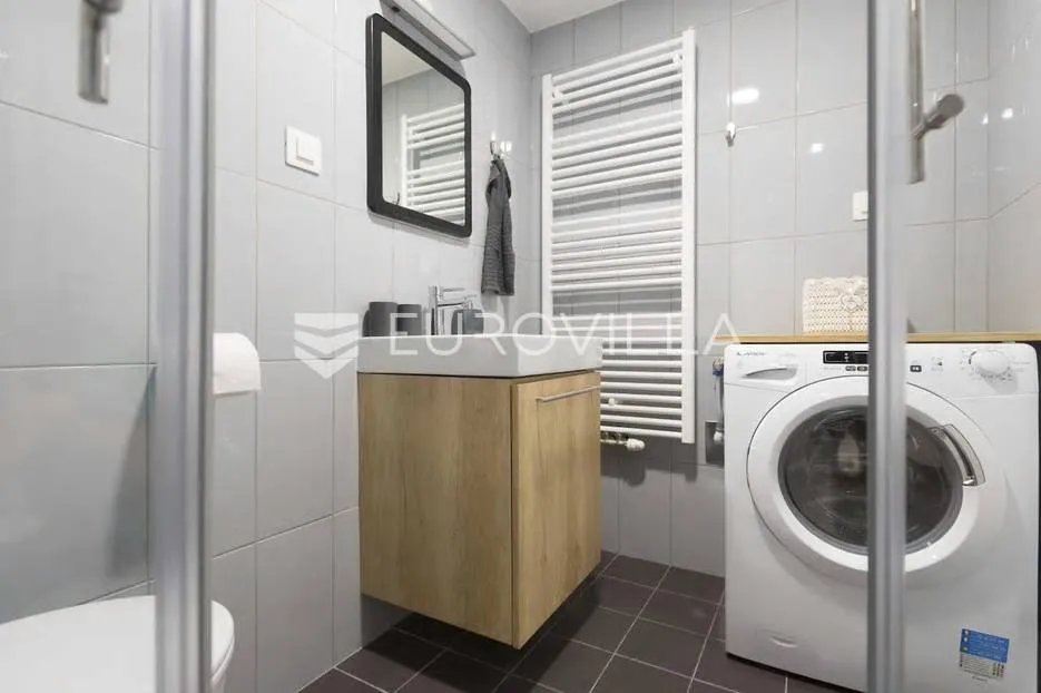 zagreb, centar, studio apartman 28 m² s dvorište, na korištenje - slika 8