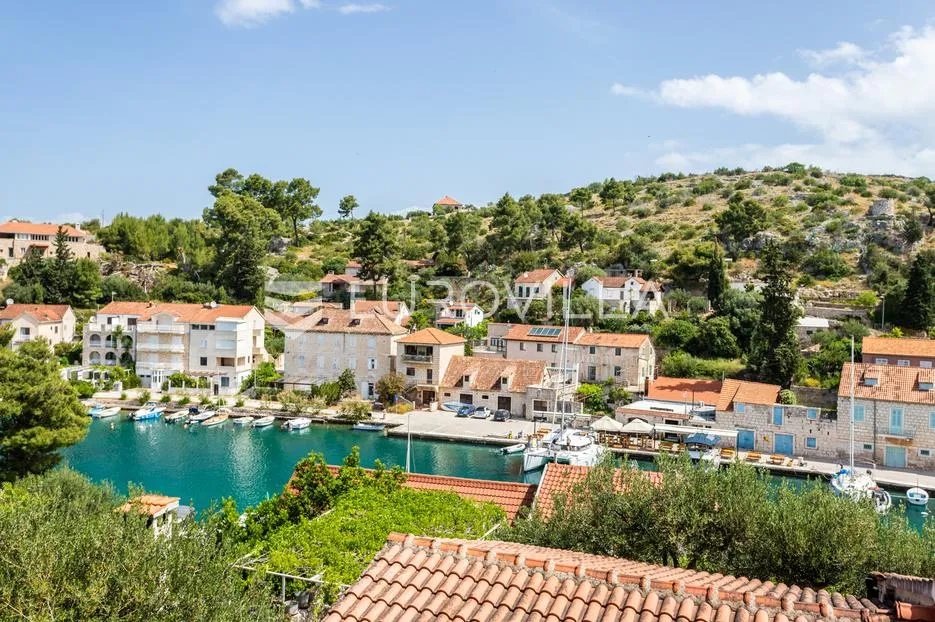 brač, bobovišća na moru, jedinstvena kuća s predivnim pogledom - slika 15