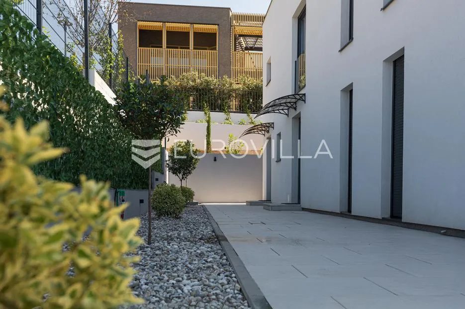 rijeka, kostrena, paveki villa s 2 stana, pomoćnim objektom i bazenom, 279 m² - slika 4