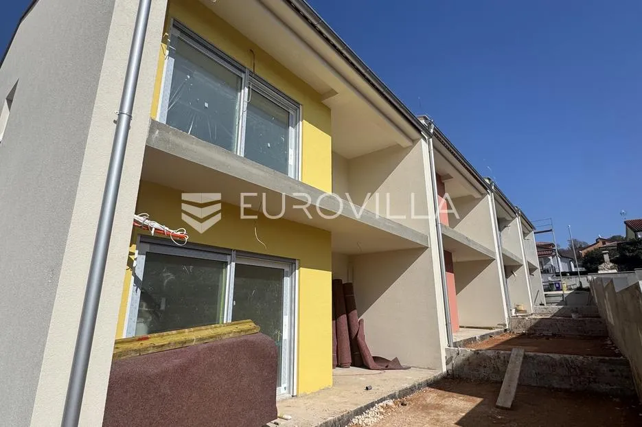 istra, rovinj, okolica putini, dvosoban stan 65.72 m² s natkrivenom terasom i vrtom - slika 11