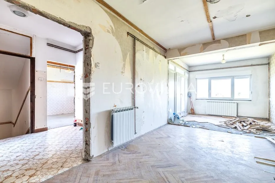 zagreb, bukovačka, kuća 300 m² na zemljištu 1720 m² - slika 3