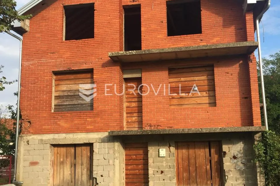 Vukovar, Borovo Naselje, stambeno, poslovna nekretnina 600 m²