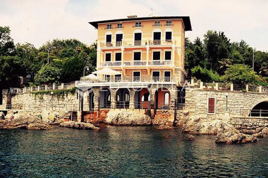 opatija, ičići, četverosoban stan, cijelogodišnji najam, 10 m od mora! - slika 23