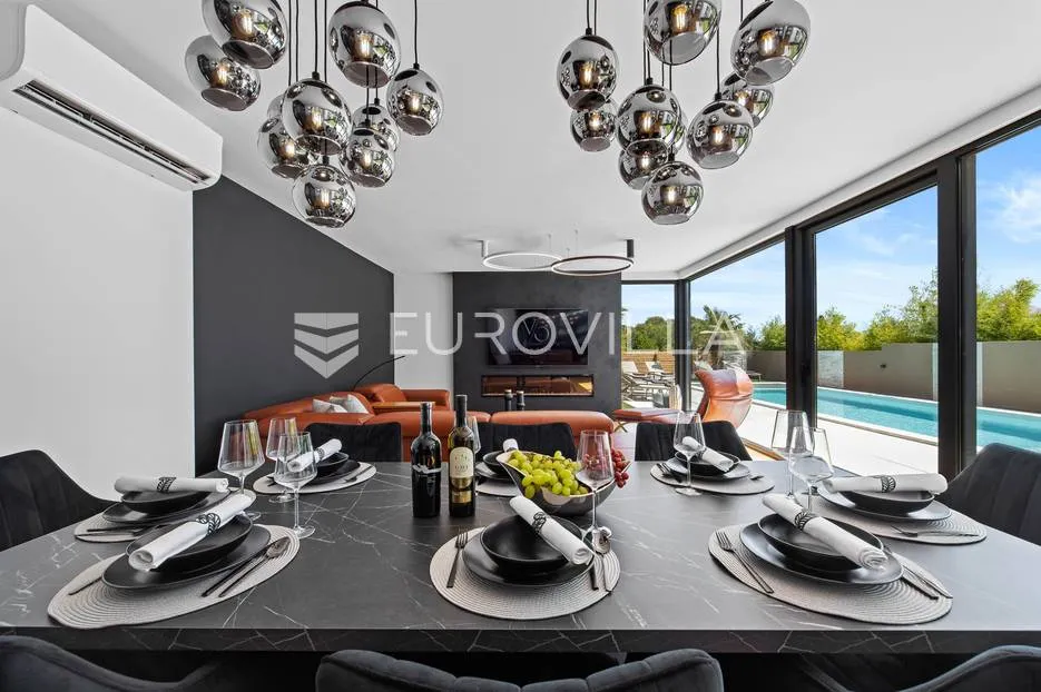 istra, medulin, prekrasna moderna dvojna vila 220 m² - slika 36