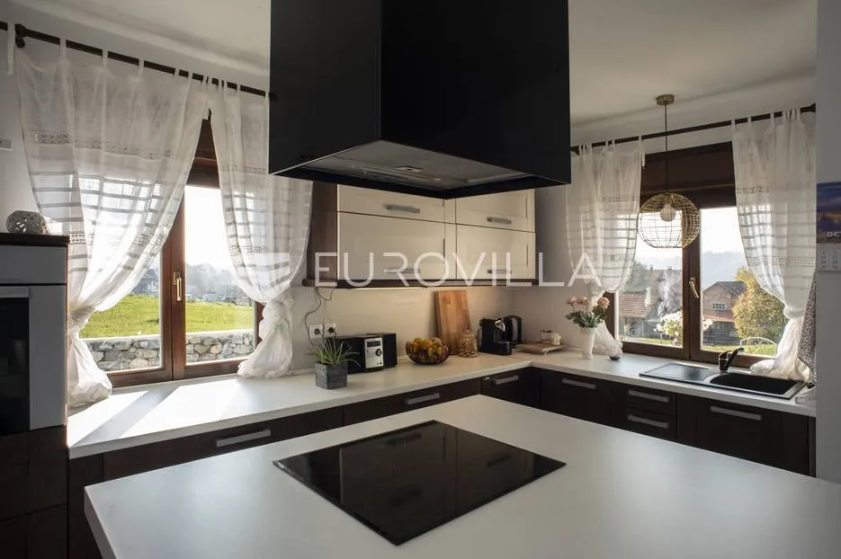 okolica zagreba, martinišće, prekrasna kuća 150 m² na zemljištu 3000 m² - slika 6