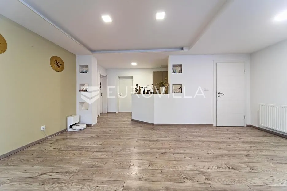 čepin, na prodaju prostrana kuća od 488 m² s tri stambene cjeline - slika 11