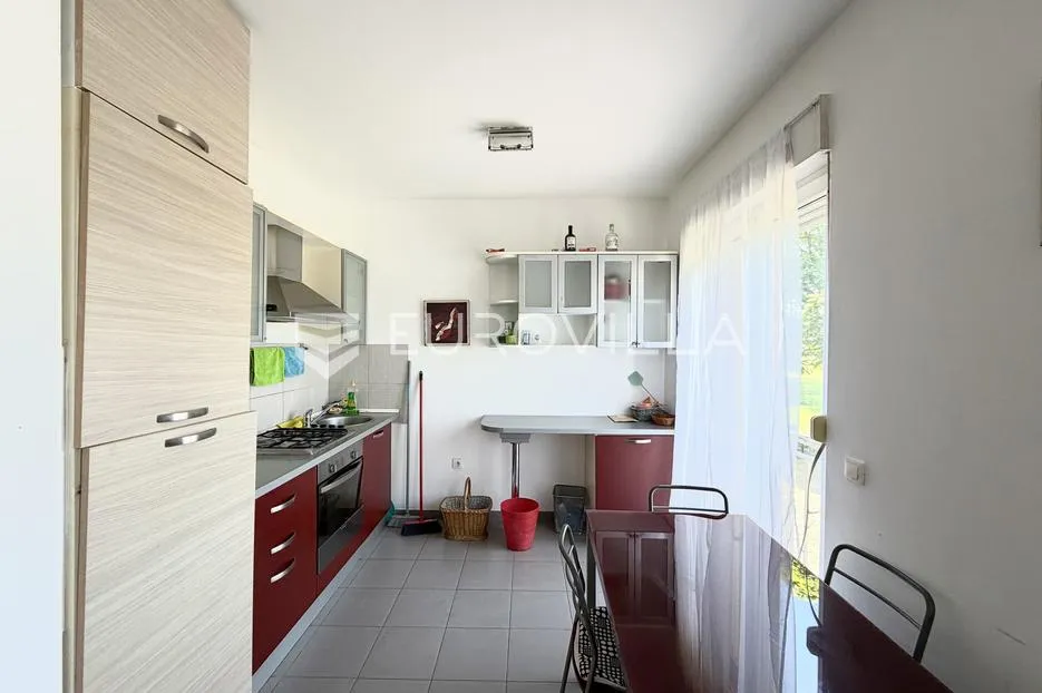 đakovo, namješten dvosoban stan 43 m² - slika 2