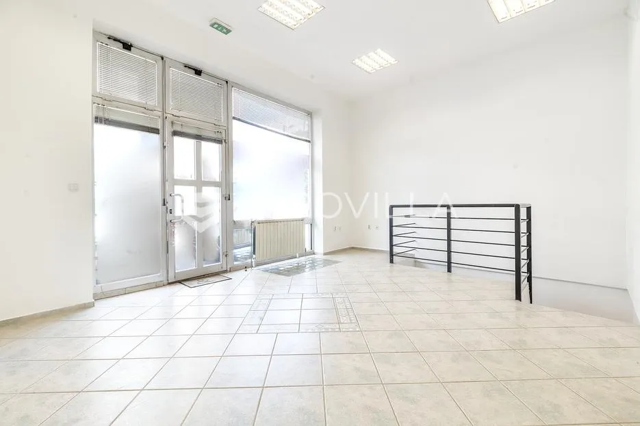 zagreb, trešnjevka, ulični poslovni prostor 70 m² - slika 2