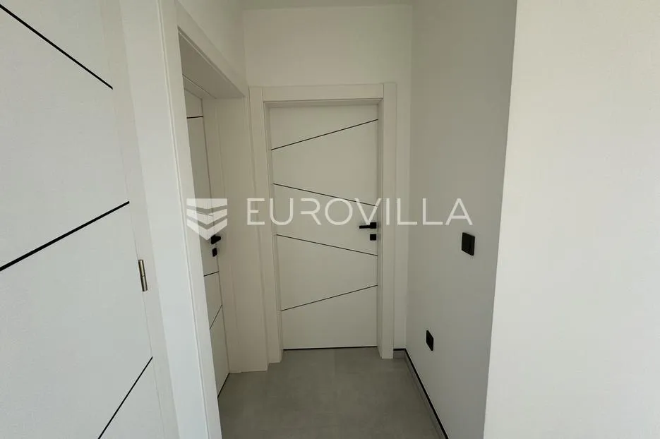 slavonski brod, naselje matije ivanića, kuća 190 m² - slika 14