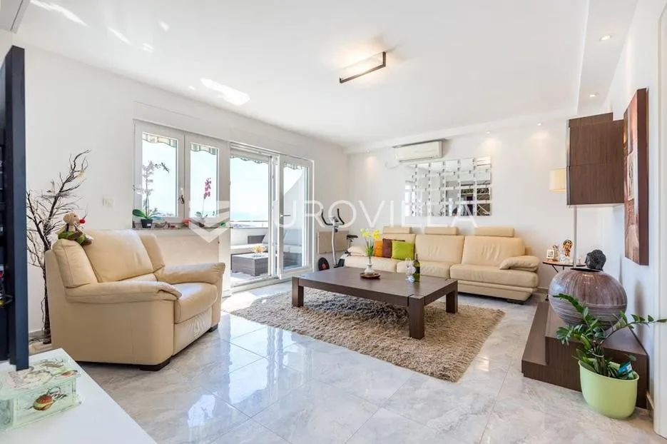 crikvenica, eksluzivni četverosbni penthouse nkp 145 m2 s parkingom - slika 6
