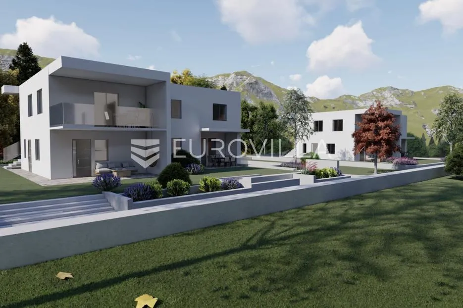 Kastav, NOVOGRADNJA, prostrani stan s terasom, vrtom i garažom, 72 m2