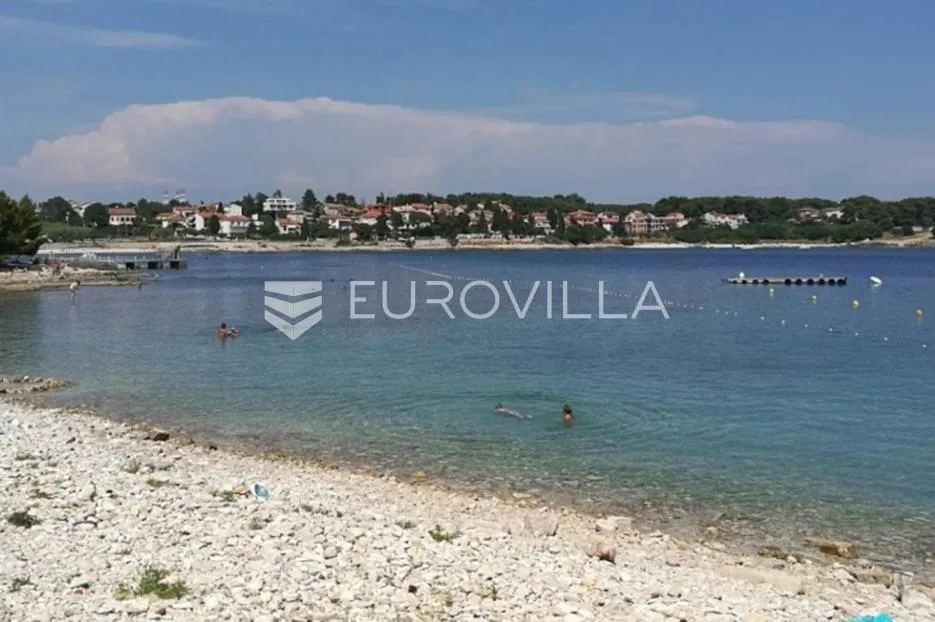 istra, pula, moderan trosobni stan 68 m² s terasom 80 m u blizini mora - slika 14