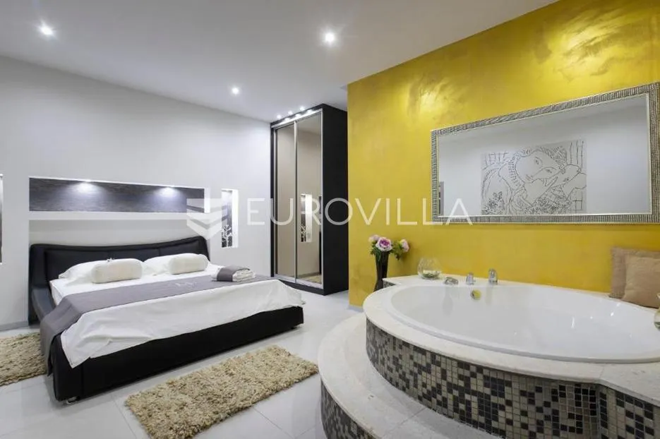 rogoznica, kuća s bazenom i pogledom na more, 352 m² - slika 29