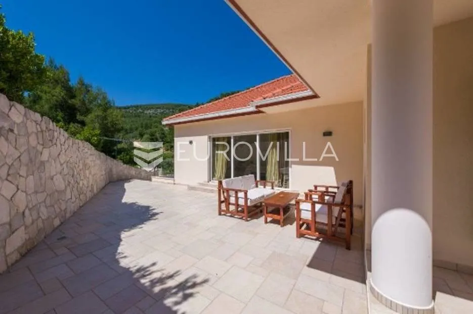 korčula, atraktivna vila prvi red do mora - slika 22