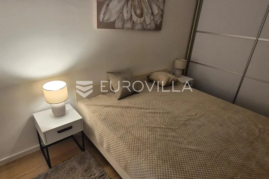 zagreb, peščenica, vukomerec, komforan trosoban stan, 84 m² - slika 2