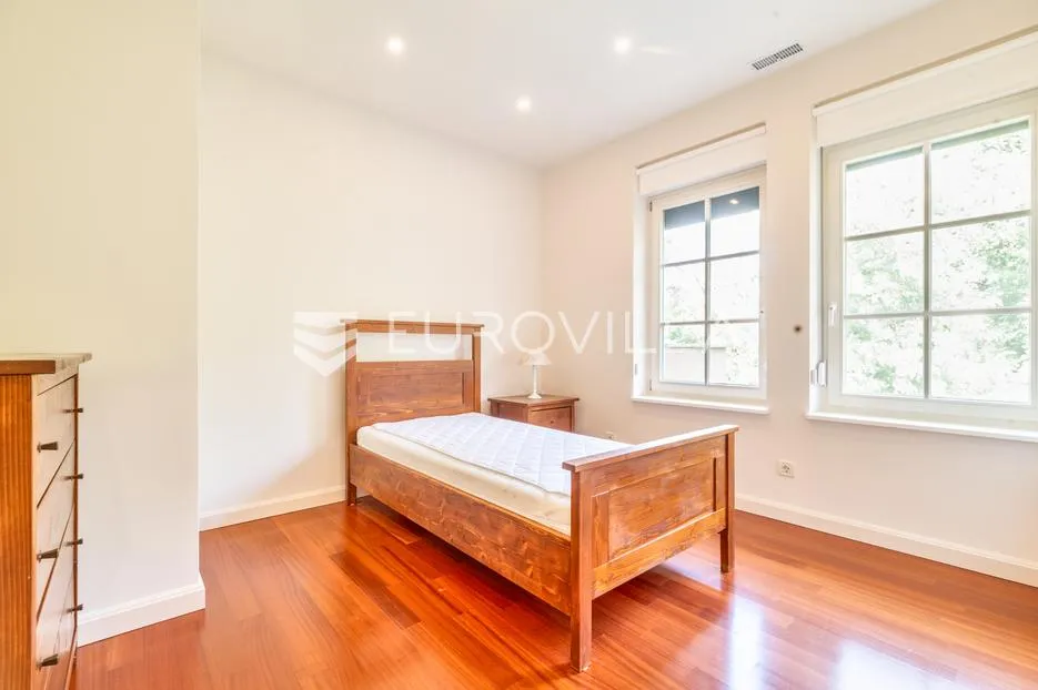 zagreb, remete, četverosoban penthouse s 2 parkirna mjesta i spremištem - slika 12