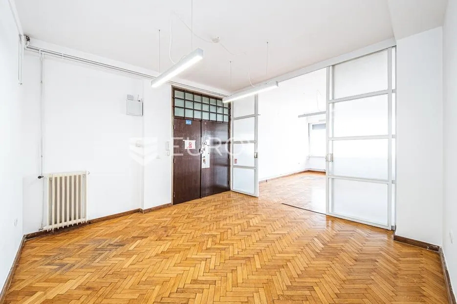 zagreb, trg bana josipa jelačića, vrhunski poslovni prostor 138,80 m² - slika 5