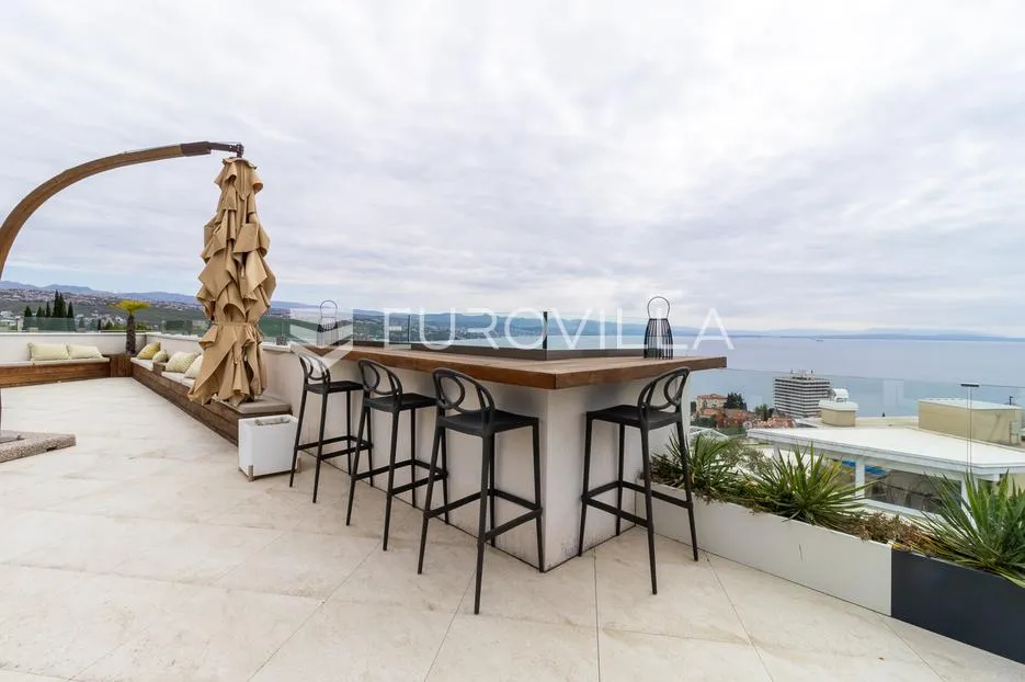 opatija, volosko, luksuzan penthaus 267 m², krovna terasa s jacuzzijem - slika 6