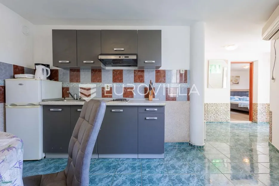 istra, medulin, potpuno namješten stan s dvorištem, blizu mora i svih sadržaja - slika 3