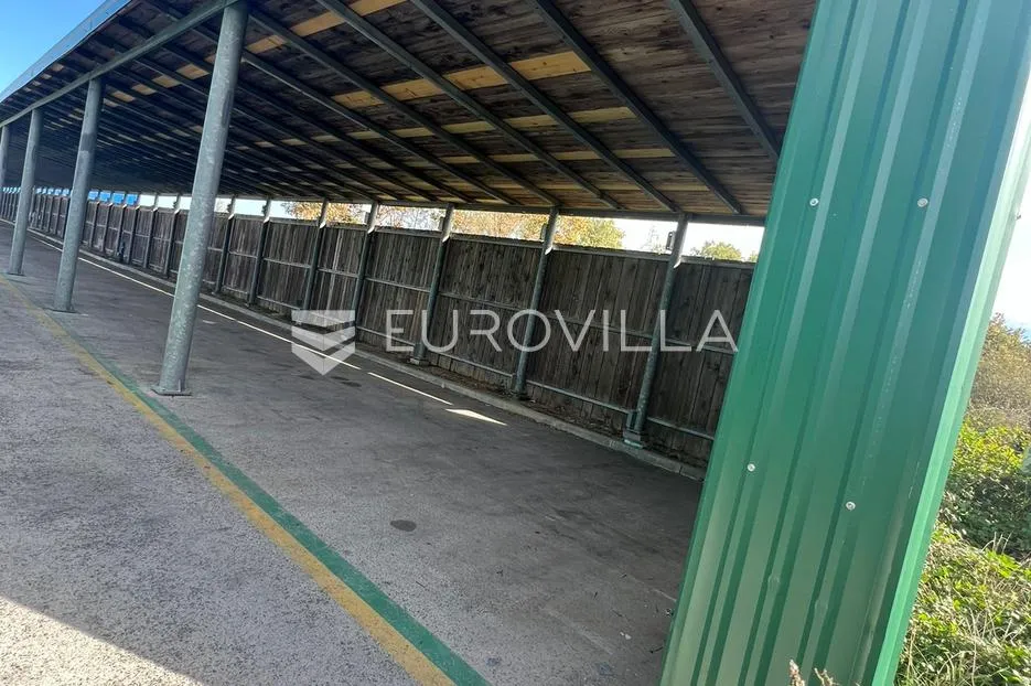 dugo selo, poslovna zona, skladišni prostor s dvije hale 500 m2, natkriveni prostor 640 m2 - slika 4
