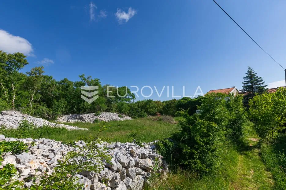 otok krk, gostinjac, ucrtana starina i 3 građevinske čestice površine 950 m² - slika 13